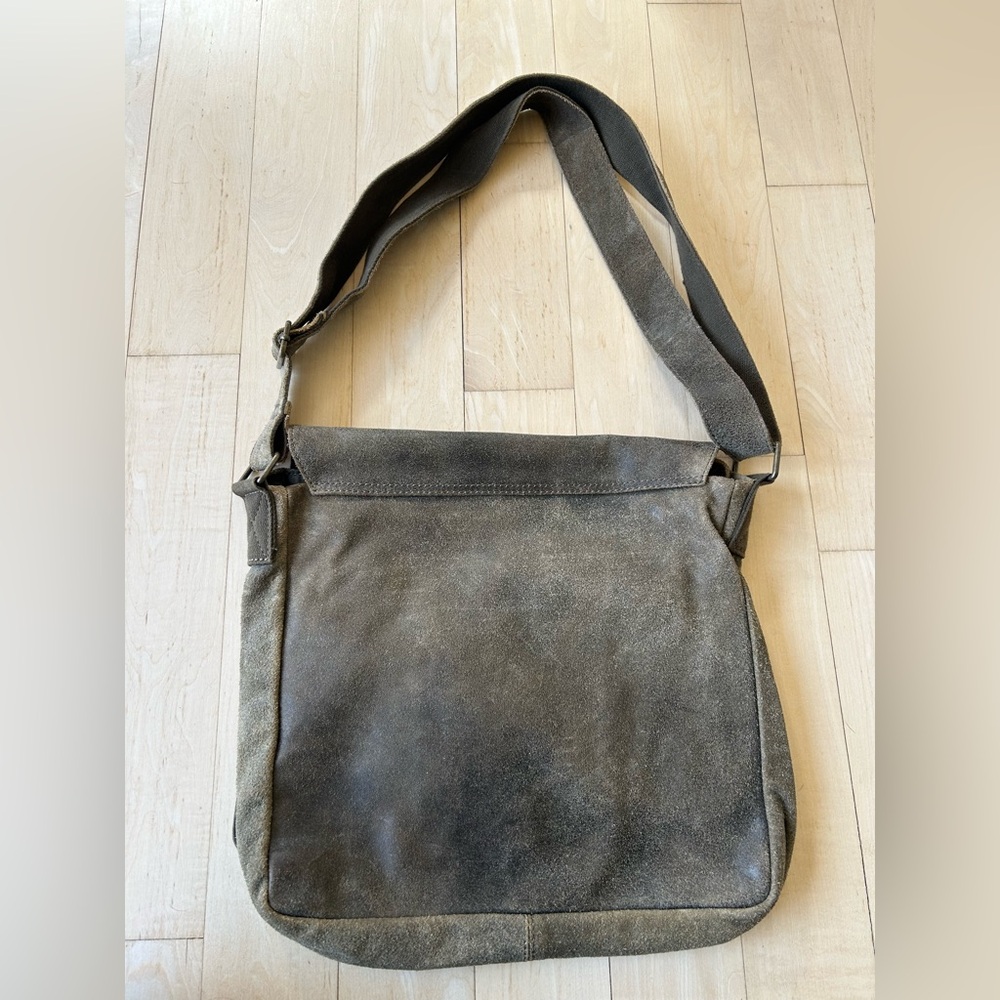 Distressed Leather Army Brown/Green Flap Messenger Bag - Picture 3 of 8